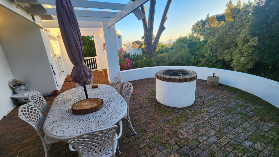 3 Bedroom Property for Sale in Zevenwacht Farm Village Western Cape